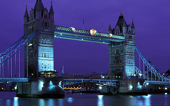 Nocturna Lisbon bridge , Iconic Tower Bridge HD wallpaper