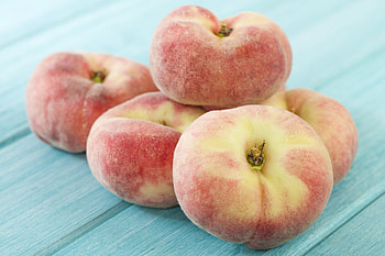 Irresistible peaches, Donut variety, Southern delicacy, Sweet and juicy HD wallpaper