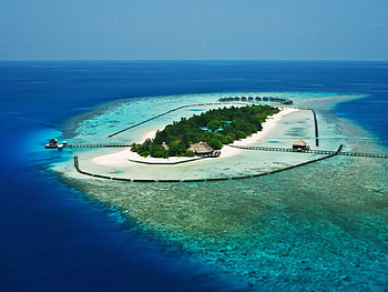 Who loves to live in this place?, blue, sea, amazing, land HD wallpaper