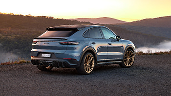 Porsche Cayenne Turbo GT 2022 2 Cars HD wallpaper