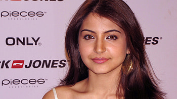 Anushka Sharma Latest, anushka-sharma, indian-celebrities, desi-girls, girls HD wallpaper