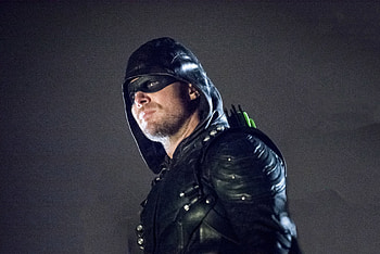 Oliver Queen As Arrow Season 6 2018, arrow, tv-shows HD wallpaper