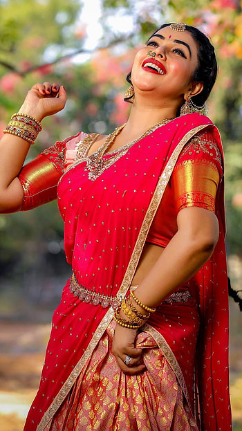 Poorna kasim, telugu actress, saree beauty HD phone wallpaper