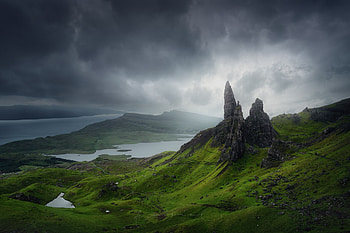 The Old Man of Storr - Scotland , nature, mounatin, Scotland, green HD wallpaper