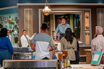 Julia TV Series, Julia Child Challenge, Antonia Lofaso HD wallpaper