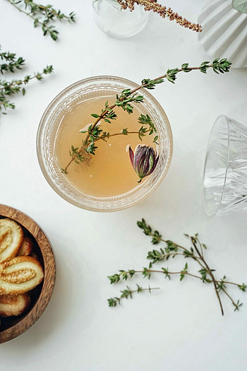 Ancient and powerful rosemary, Herbal traditions, Ayurvedic healing, Time-honored herb HD phone wallpaper