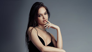 Evelina Sitting On A Chair And Looking At Viewer, girls, model, black-dress HD wallpaper