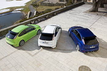 3 Ford Focus RS, blue, ford, white, vert, bleu, verde, sport, tuning, blanc, branco, green, focus rs, rs HD wallpaper