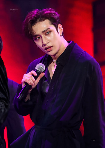 bangchan stage, chris, kpop, stray kids, straykids, chan HD phone wallpaper
