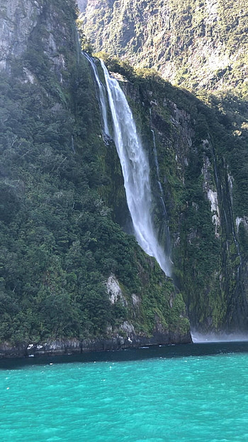 Queenstown to Milford Sound, Best road trip, The Discovery Nut, Beautiful scenery HD phone wallpaper