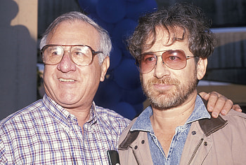 Steven Spielberg, Arnold Spielberg, Father's passing, Heartfelt tribute HD wallpaper