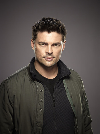Karl Urban, Almost Human portrait, Fanpop HD phone wallpaper