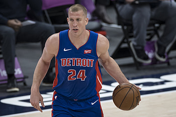 Mason Plumlee, Detroit Pistons, Roster clear, Salary space HD wallpaper