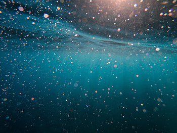 Bokeh, glow, underwater HD wallpaper