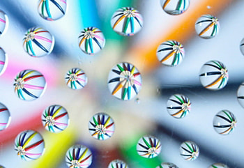 PENCIL WATER DROPS, drops, colours, water, pencils HD wallpaper