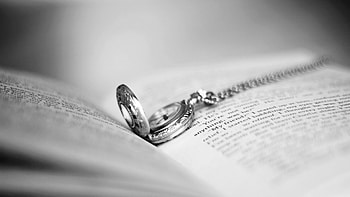 Clock, Miscellanea, Miscellaneous, Suspension, Bw, Chb, Book HD wallpaper