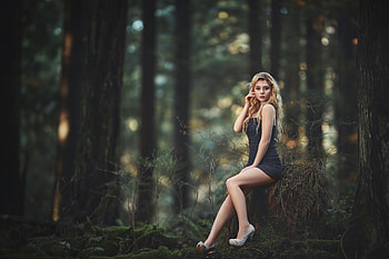 Model in a Forest, model, forest, dress, blonde HD wallpaper