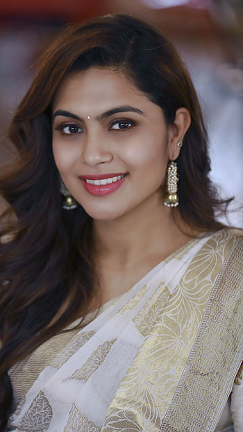 Sonu Gowda, kannada actress, saree beauty, model HD phone wallpaper