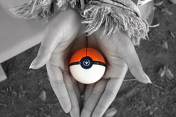 the choosen one, white, black, graphy, ball, hands, hand HD wallpaper
