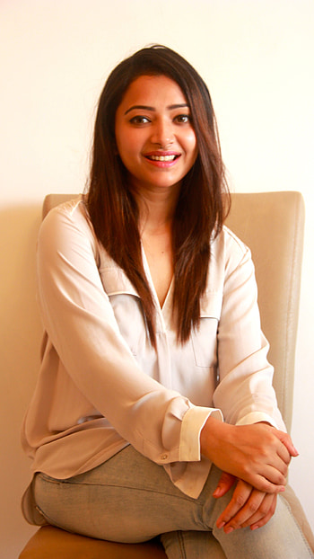 Shwetha Basu Prasad, telugu actress, cute HD phone wallpaper