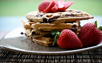Dessert, sweet, strawberry, sweets, strawberries, berries, berry, waffle, food, desserts, waffles HD wallpaper