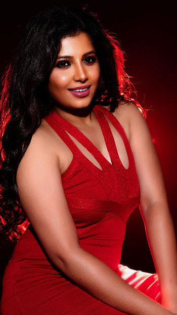 Disha poovaih, kannada actress, beautiful HD phone wallpaper