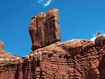 Just Sitting There, sky, loose, canyon, rock HD wallpaper