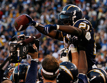 Chargers vs Broncos, LaDainian Tomlinson HD wallpaper