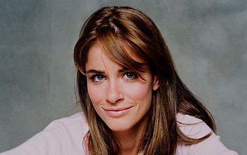 Amanda Peet HD wallpaper