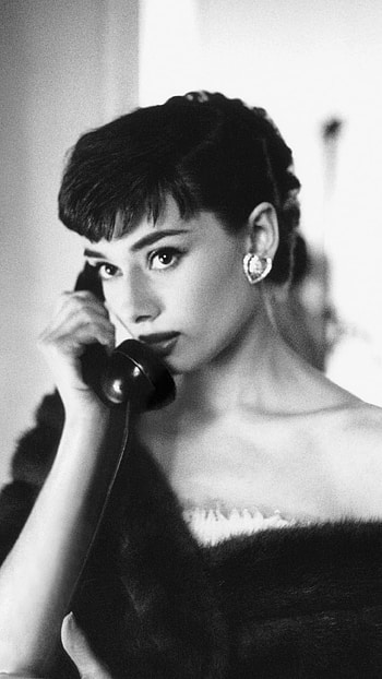 Paramount Studios 1953, Audrey Hepburn HD phone wallpaper
