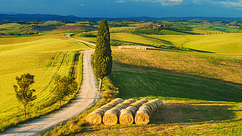 The Tuscan Way, Professional driver, Luxury travel, Unforgettable Tuscany experience HD wallpaper