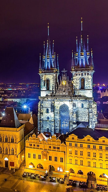 Prague Castle, Nighttime beauty, Mesmerizing , Cityscape HD phone wallpaper