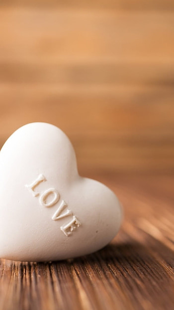 Best Love, White Heart, Wooden Background, wooden, background HD phone wallpaper