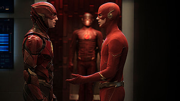 Ezra Miller As Flash Meets Barry Allen In Crisis On Infinite Earths, crisis-on-infinite-earths, flash, tv-shows, ezra-miller HD wallpaper