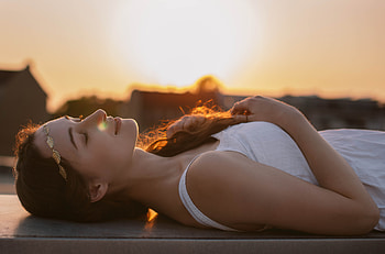 Catching The Sun Rays , girls, model HD wallpaper