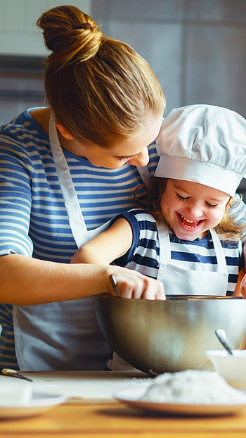 Mom And Baby, Cooking, fun HD phone wallpaper