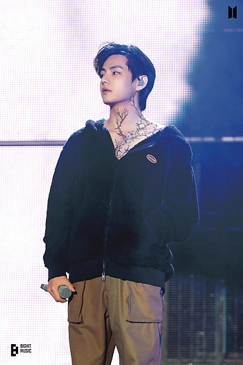 Kim taehyung, fashion design, flash graphy HD phone wallpaper