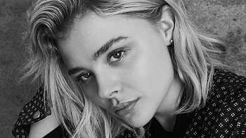 Chloe Grace Moretz Black And White, chloe-grace-moretz, celebrities, girls, chloe-moretz, monochrome, black-and-white HD wallpaper