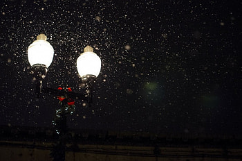 Street lamp in Winter, winter, street lamp, light, snow, lamp, cold, street HD wallpaper