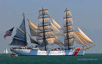 United-States-Coast-Guard-Cutter-Barque-Eagle-in- HD wallpaper