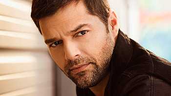 Ricky Martin, Music fanart, Captivating visuals, Melodic inspiration HD wallpaper