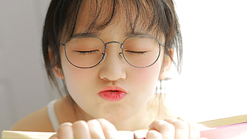 Kiss, women, model, asian HD wallpaper