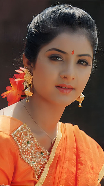Divya Bharti, bollywood actress HD phone wallpaper