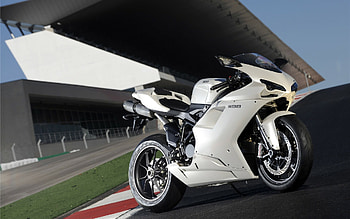 Ducati s, Exceptional quality, Stylish designs, Racing inspiration HD wallpaper