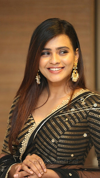 Hebah Patel, Hebah, Heroine HD phone wallpaper
