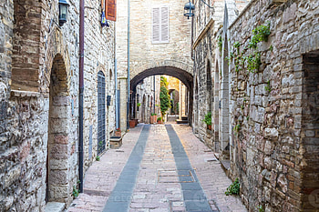 Assisi village, Umbria Italy, Stock HD wallpaper