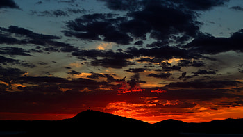 : Late Summer sunset colors. Ultra HD wallpaper