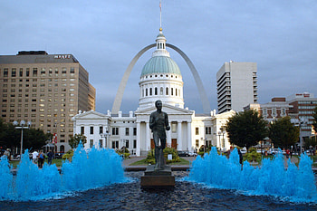 Gateway Arch, City monument, Fountain backdrop, St. Louis building HD wallpaper
