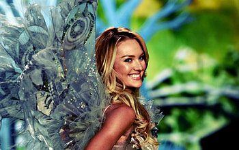 Candice Swanepoel, wings, model, blonde, smile, angel, girl, woman HD wallpaper
