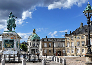 Amalienborg Palace, Copenhagen, Royal Residence, Danish History HD wallpaper